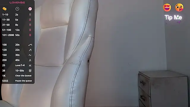 Snapshot of tonibelmont chatting on January 29, 2025, 9:28 pm tonibelmont online show from January 29, 2025, 9:28 pm