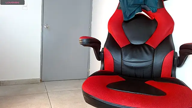 Snapshot of tonibelmont chatting on February 25, 2025, 9:46 pm tonibelmont online show from February 25, 2025, 9:46 pm