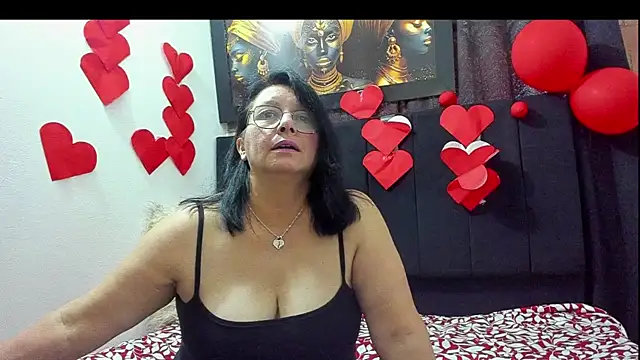 Snapshot of Evaaross_2345 chatting on February 19, 2025, 8:20 pm Evaaross 2345 online show from February 19, 2025, 8:20 pm