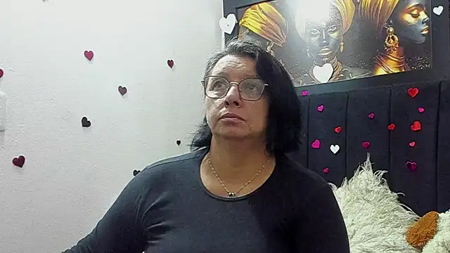 Snapshot of Evaaross_2345 chatting on May 29, 2026, 2:26 pm Evaaross 2345 online show from May 29, 2026, 2:26 pm