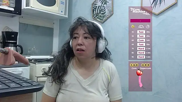 Snapshot of Drool_Sucker chatting on May 8, 2026, 12:10 pm Drool Sucker online show from May 8, 2026, 12:10 pm