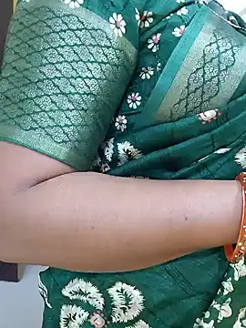 Snapshot of PayalSharmahot143 chatting on June 1, 2026, 1:02 pm PayalSharmahot143 online show from June 1, 2026, 1:02 pm