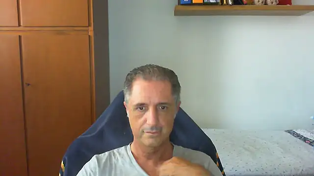 Snapshot of lliuk70mi chatting on June 28, 2026, 11:16 am lliuk70mi online show from June 28, 2026, 11:16 am