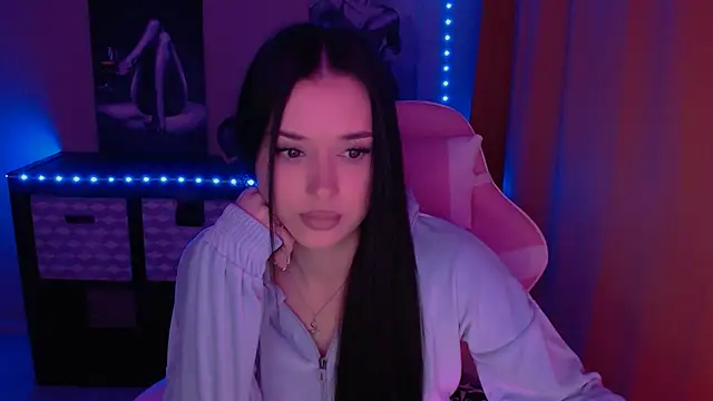 Snapshot of AlisaLink chatting on February 16, 2025, 4:32 pm AlisaLink online show from February 16, 2025, 4:32 pm