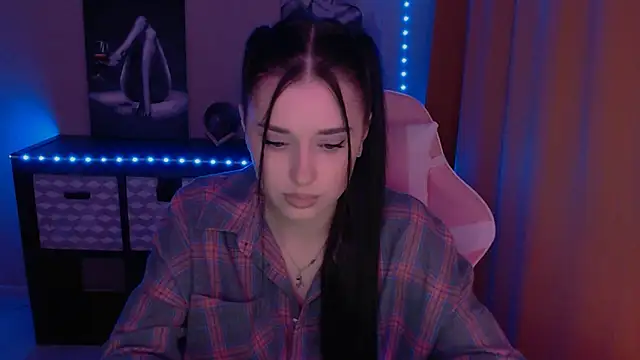 Snapshot of AlisaLink chatting on February 27, 2025, 11:31 am AlisaLink online show from February 27, 2025, 11:31 am