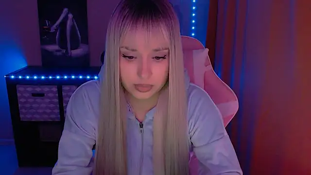 Snapshot of AlisaLink chatting on March 11, 2025, 12:28 pm AlisaLink online show from March 11, 2025, 12:28 pm