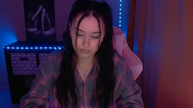 Snapshot of AlisaLink chatting on March 14, 2025, 6:50 pm AlisaLink online show from March 14, 2025, 6:50 pm