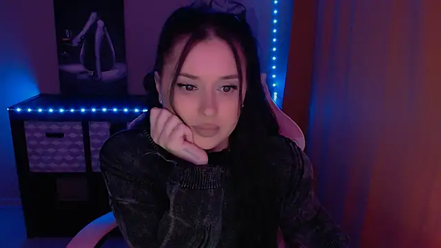 Snapshot of AlisaLink chatting on March 17, 2025, 5:27 pm AlisaLink online show from March 17, 2025, 5:27 pm