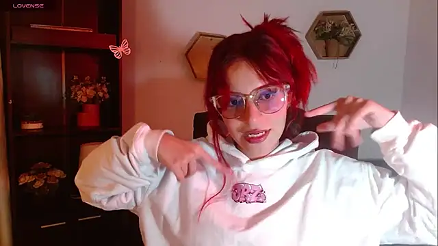 RedMeloddy online show from April 29, 2026, 9:43 pm