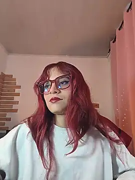 Snapshot of RedMeloddy chatting on August 5, 2026, 10:12 pm RedMeloddy online show from August 5, 2026, 10:12 pm