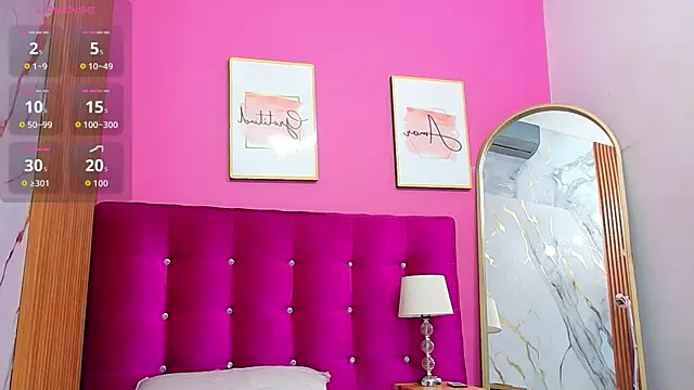 Snapshot of littleebonymommy chatting on July 23, 2026, 7:34 pm littleebonymommy online show from July 23, 2026, 7:34 pm