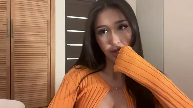 Snapshot of paola_inga chatting on February 13, 2026, 3:13 am paola inga online show from February 13, 2026, 3:13 am