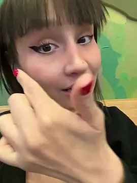 Snapshot of bigbabykiki chatting on February 4, 2025, 6:46 am bigbabykiki online show from February 4, 2025, 6:46 am