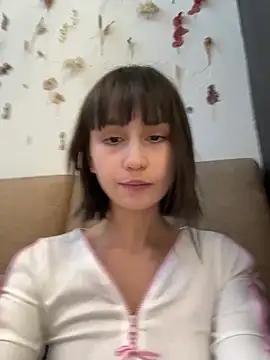 Snapshot of bigbabykiki chatting on February 19, 2025, 6:44 am bigbabykiki online show from February 19, 2025, 6:44 am