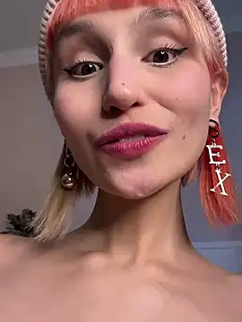 Snapshot of bigbabykiki chatting on March 14, 2025, 8:32 am bigbabykiki online show from March 14, 2025, 8:32 am