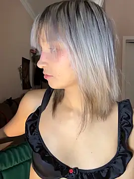 Snapshot of bigbabykiki chatting on November 23, 2025, 3:23 pm bigbabykiki online show from November 23, 2025, 3:23 pm