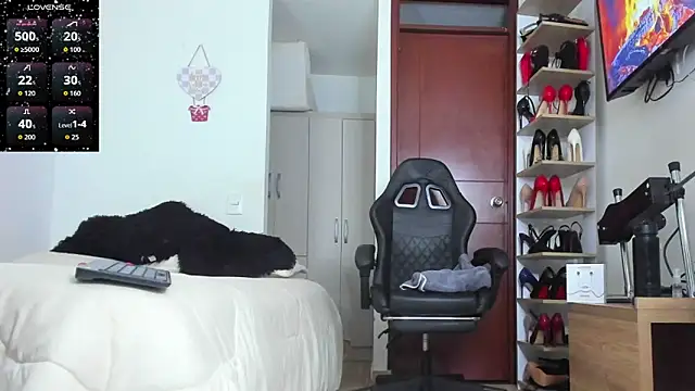 Snapshot of SophieBaker__ chatting on February 24, 2026, 1:47 am SophieBaker online show from February 24, 2026, 1:47 am