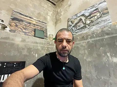 Snapshot of FotografoPollon chatting on March 22, 2025, 7:36 am FotografoPollon online show from March 22, 2025, 7:36 am