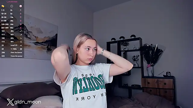 Snapshot of EternalLiberty chatting on January 22, 2025, 7:34 pm EternalLiberty online show from January 22, 2025, 7:34 pm