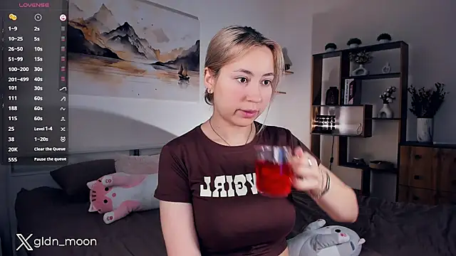 Snapshot of EternalLiberty chatting on February 7, 2025, 8:42 pm EternalLiberty online show from February 7, 2025, 8:42 pm