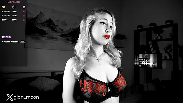 Snapshot of EternalLiberty chatting on February 24, 2025, 2:30 am EternalLiberty online show from February 24, 2025, 2:30 am