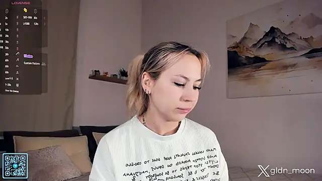 Snapshot of EternalLiberty chatting on November 10, 2025, 7:35 pm EternalLiberty online show from November 10, 2025, 7:35 pm