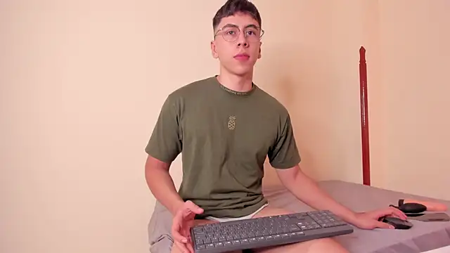 Snapshot of Alexx_oconnor chatting on February 16, 2025, 1:49 pm Alexx oconnor online show from February 16, 2025, 1:49 pm