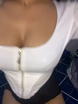  riyaahahaha  online show from December 7, 2024, 2:46 pm