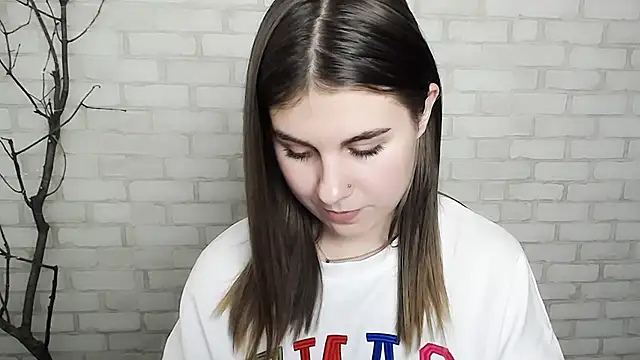 Sweet Doll Luna online show from December 10, 2024, 1:00 pm