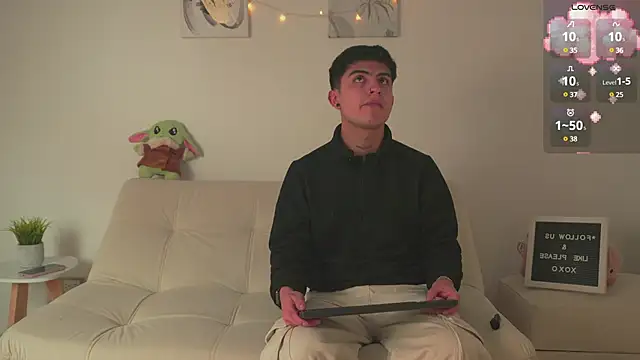 tommy and sophie online show from February 19, 2025, 4:34 am