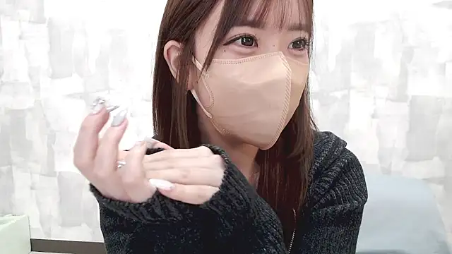 LOVE MOMO LOVE online show from October 1, 2025, 11:16 am