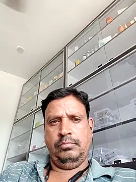 Snapshot of Raj1043 chatting on June 4, 2026, 6:30 am Raj1043 online show from June 4, 2026, 6:30 am