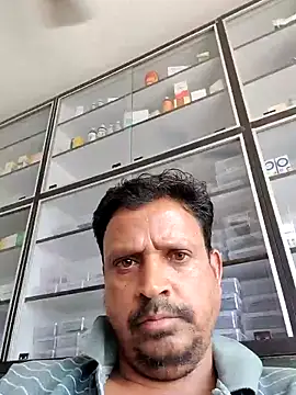 Snapshot of Raj1043 chatting on June 11, 2026, 6:44 am Raj1043 online show from June 11, 2026, 6:44 am