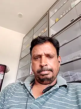 Snapshot of Raj1043 chatting on June 13, 2026, 6:00 am Raj1043 online show from June 13, 2026, 6:00 am