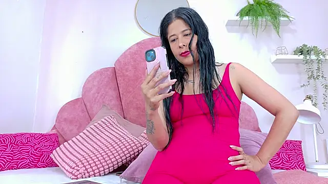 Snapshot of DulceAurora__ chatting on November 20, 2025, 2:45 am DulceAurora online show from November 20, 2025, 2:45 am