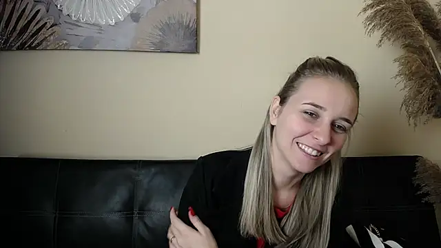 Snapshot of _Nicole_new chatting on November 1, 2025, 10:50 am Nicole new online show from November 1, 2025, 10:50 am