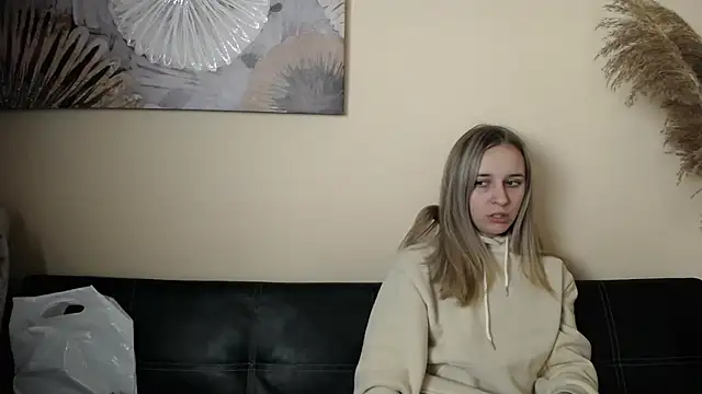 Snapshot of _Nicole_new chatting on November 7, 2025, 11:32 am Nicole new online show from November 7, 2025, 11:32 am