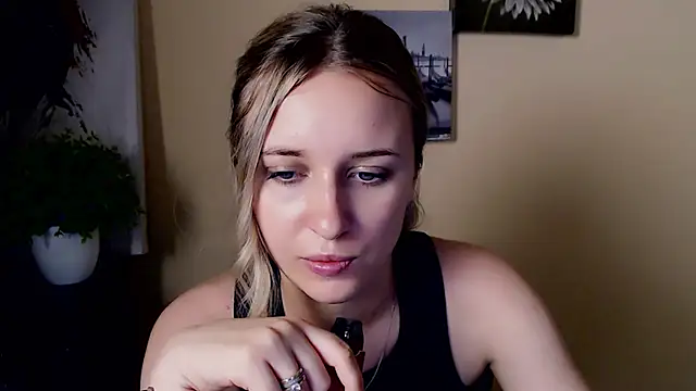 Snapshot of _Nicole_new chatting on June 7, 2026, 10:30 am Nicole new online show from June 7, 2026, 10:30 am