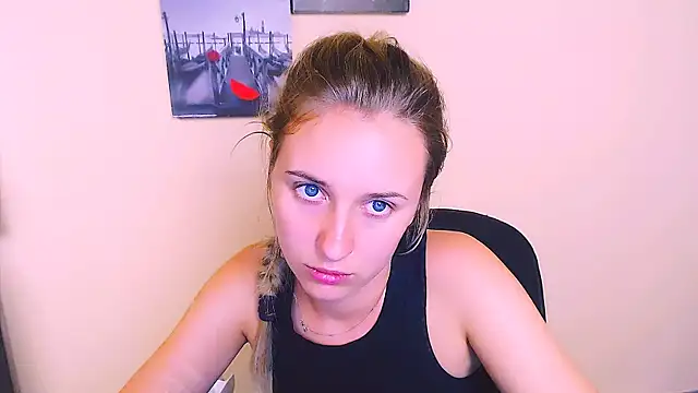 Snapshot of _Nicole_new chatting on July 28, 2026, 2:13 pm Nicole new online show from July 28, 2026, 2:13 pm