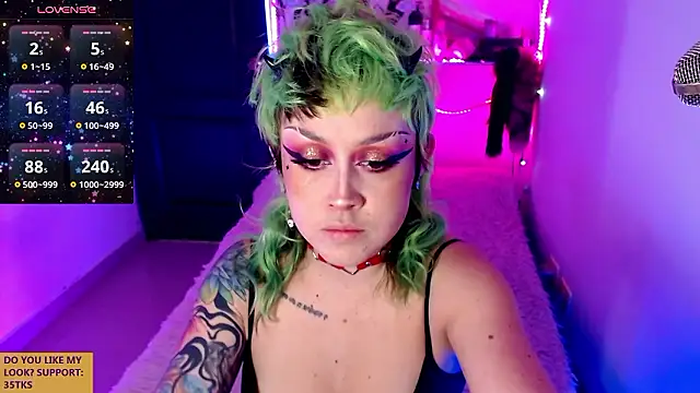 Snapshot of rosse_ivy chatting on December 5, 2024, 3:39 pm rosse ivy online show from December 5, 2024, 3:39 pm
