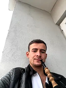 Snapshot of eddy355 chatting on November 20, 2025, 12:38 pm eddy355 online show from November 20, 2025, 12:38 pm