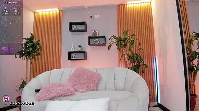 Aixaa charles online show from January 15, 2026, 4:00 pm