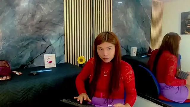 Snapshot of Isalombardi chatting on March 13, 2025, 1:18 pm Isalombardi online show from March 13, 2025, 1:18 pm