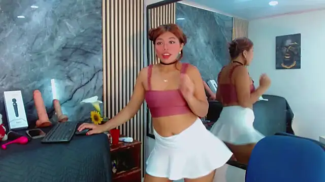 Snapshot of Isalombardi chatting on March 14, 2025, 1:13 pm Isalombardi online show from March 14, 2025, 1:13 pm