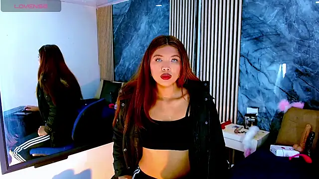 Snapshot of Isalombardi chatting on September 25, 2025, 4:16 am Isalombardi online show from September 25, 2025, 4:16 am