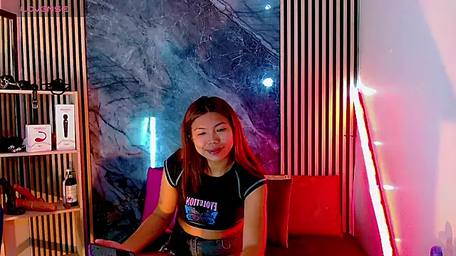 Snapshot of Isalombardi chatting on November 7, 2025, 2:44 am Isalombardi online show from November 7, 2025, 2:44 am