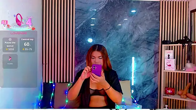 Snapshot of Isalombardi chatting on November 28, 2025, 3:42 am Isalombardi online show from November 28, 2025, 3:42 am