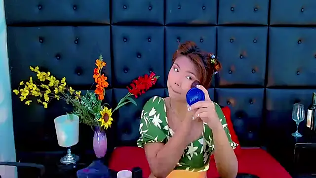 Snapshot of Isalombardi chatting on February 10, 2026, 2:59 am Isalombardi online show from February 10, 2026, 2:59 am