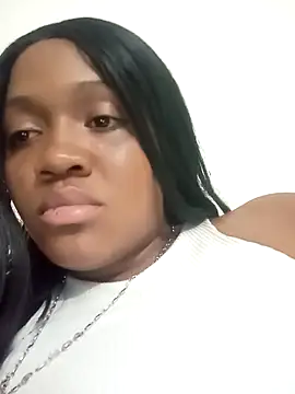 Snapshot of katia_palmer2_ chatting on October 29, 2025, 12:02 am katia palmer2 online show from October 29, 2025, 12:02 am