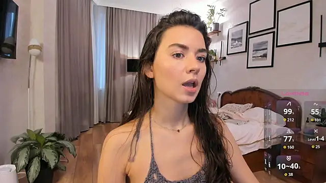 NicoleLuv online show from April 28, 2026, 4:01 pm